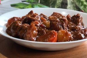 Beef Caldereta Kalderetang Baka - Easy Filipino And Asian Recipes You