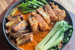  Bagnet Kare-Kare - Easy Filipino And Asian Recipes You Can Make At Home Motiv 